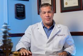5 Points To Consider While Looking For A Back Surgeon