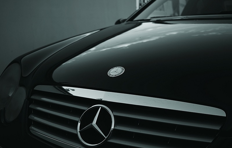 Why Do You Need A Professional Mercedes Service?
