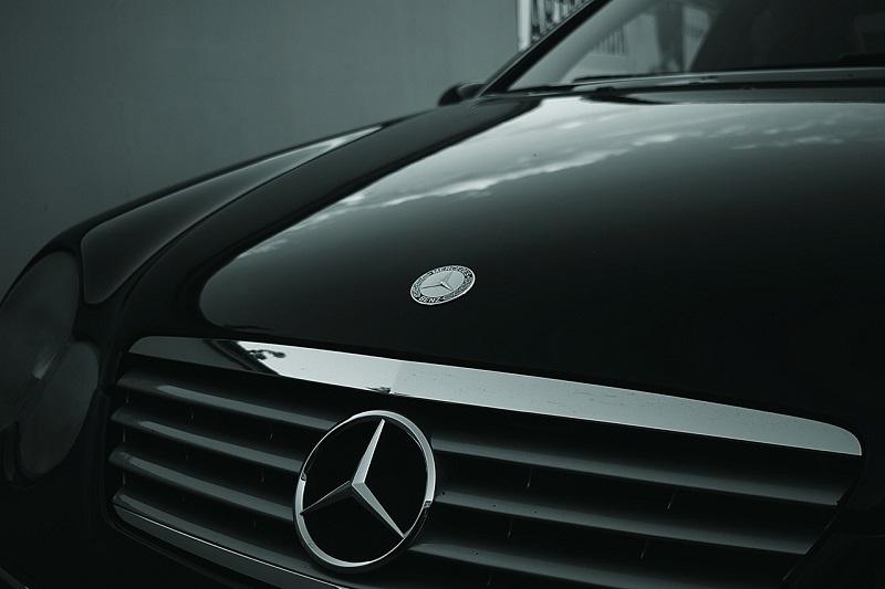 Why Do You Need A Professional Mercedes Service?