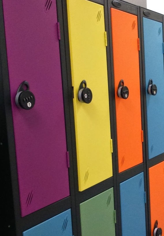 Acquaint Yourself With The Perks and Cues of Buying Lockers Online